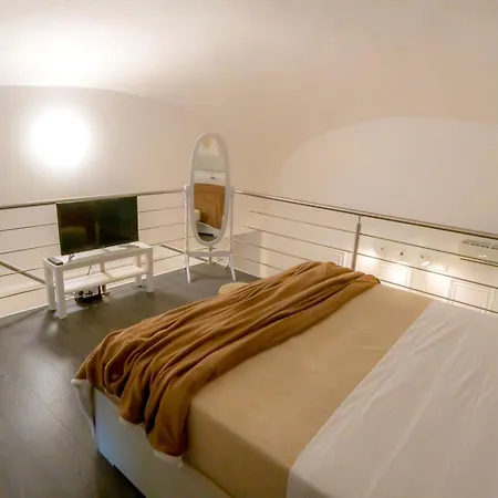 Palazzo Del Vescovo Bed & Breakfast *