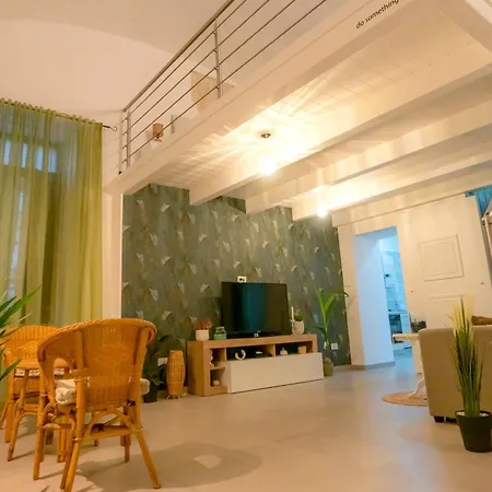 Palazzo Del Vescovo Bed & Breakfast Torre Annunziata